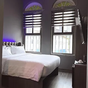 Hotel Jjh - Newly Opened Near Bugis, Singapore